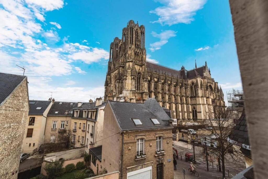 Bulle, Vue Cathedrale Incroyable Apartment แร็งส์ ภายนอก รูปภาพ